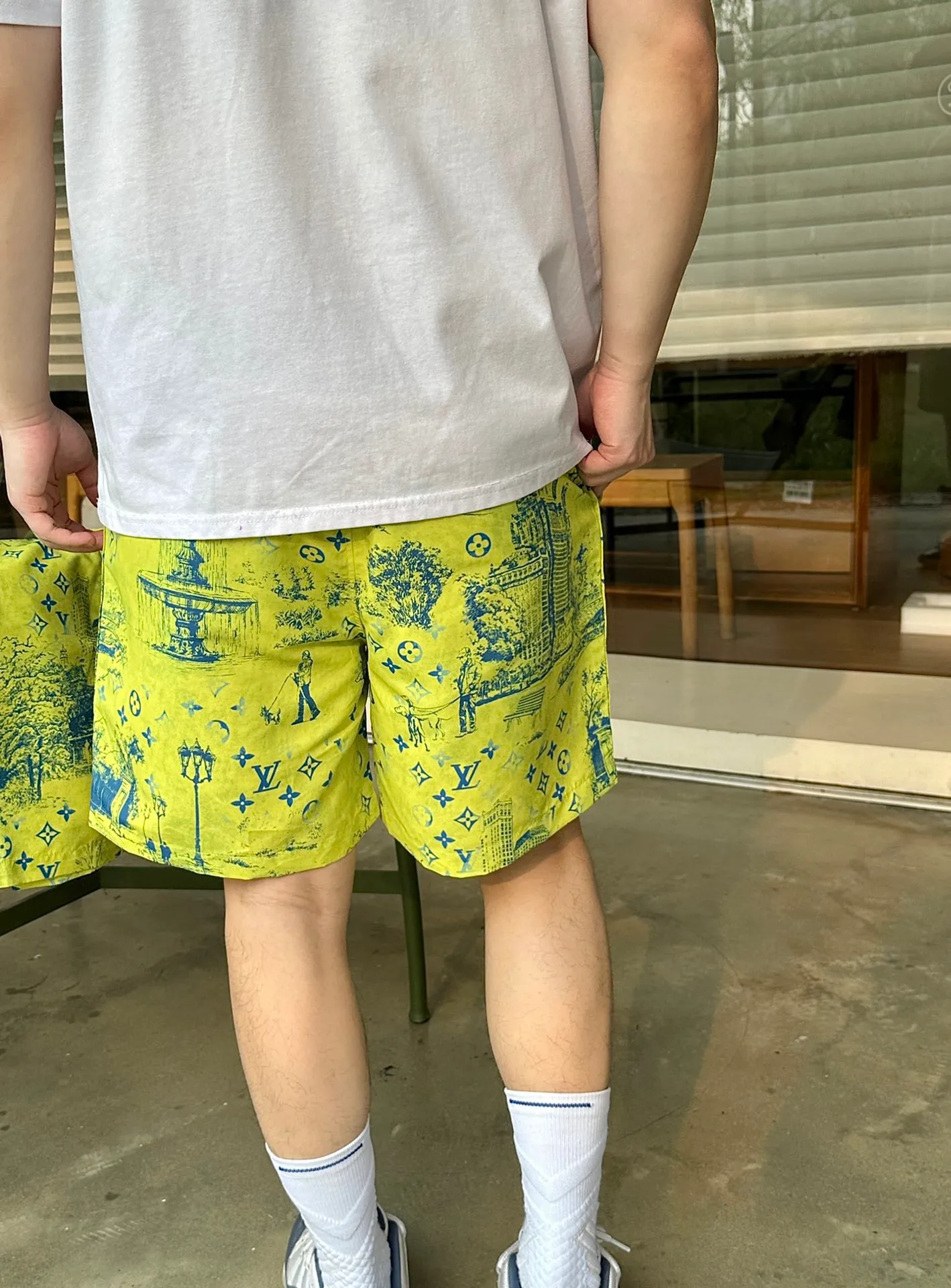 Louis Vuitton/Louis Vuitton City Park Mulberry Silk Suit Shorts